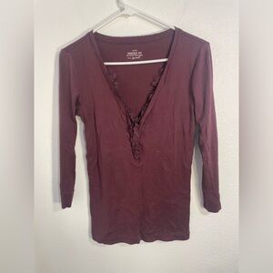 J. Crew perfect fit  Burgundy V-Neck 3/4 Long Sleeve Tee, size S